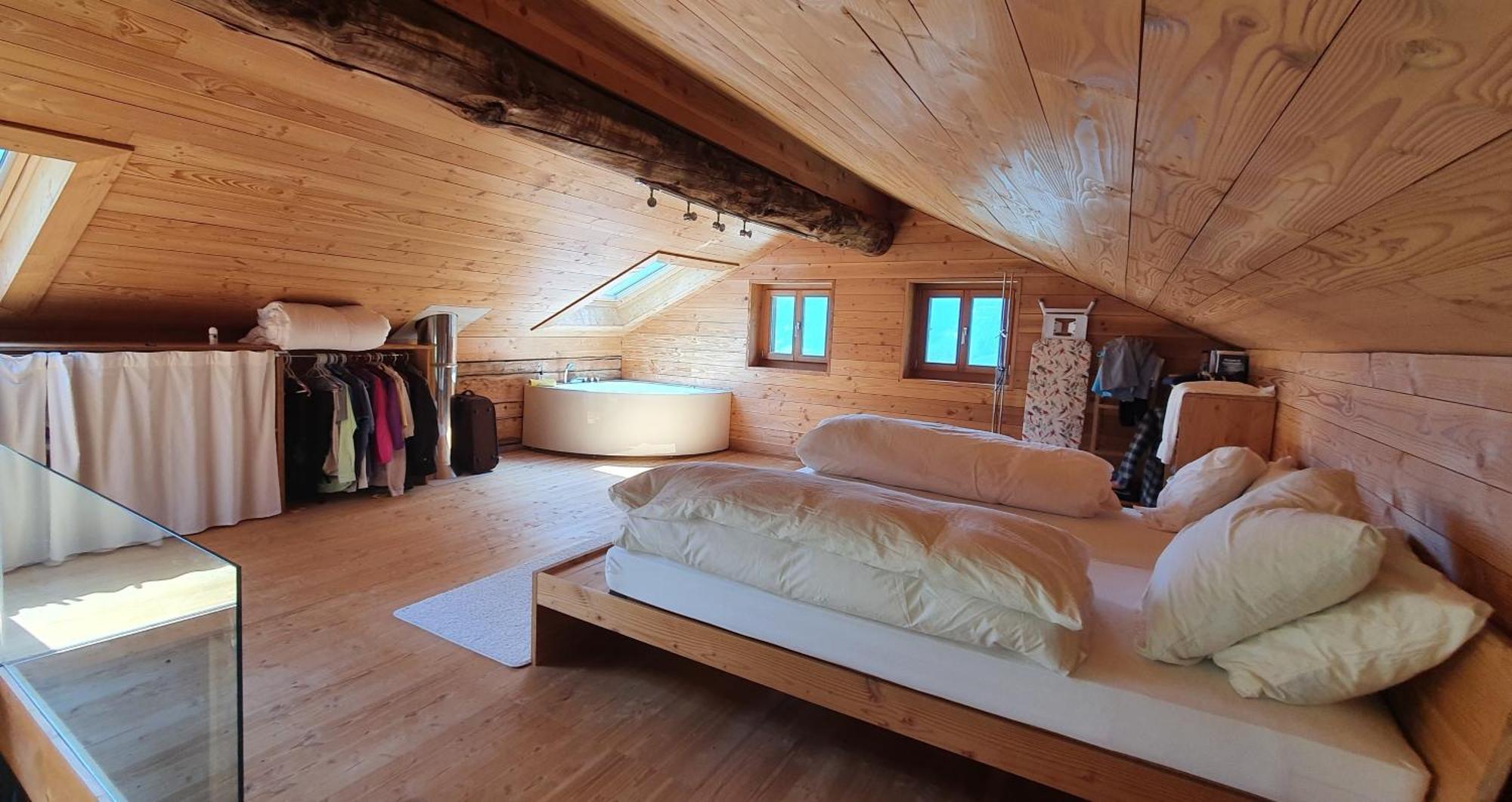 Chalet Biene - Swiss Alp Chalet With Sauna And Jacuzzi Ulrichen Cameră foto